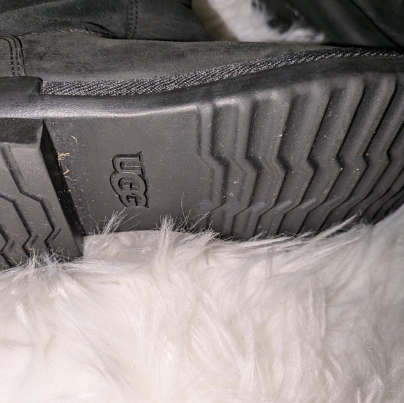 Uggs winter Boot - Picture 4 of 7